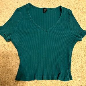 Green crop top